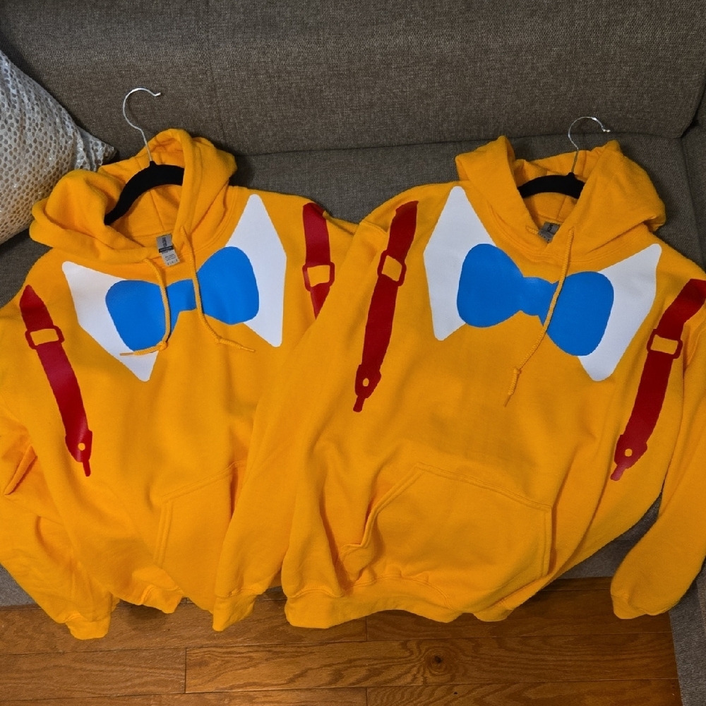 Gildan Yellow Hoodie with Blue and Red Design Alice In Wonderland - Picture 6 of 6
